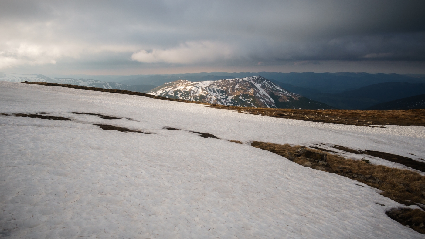 Transcarpathia - Hoverla at the end of winter
