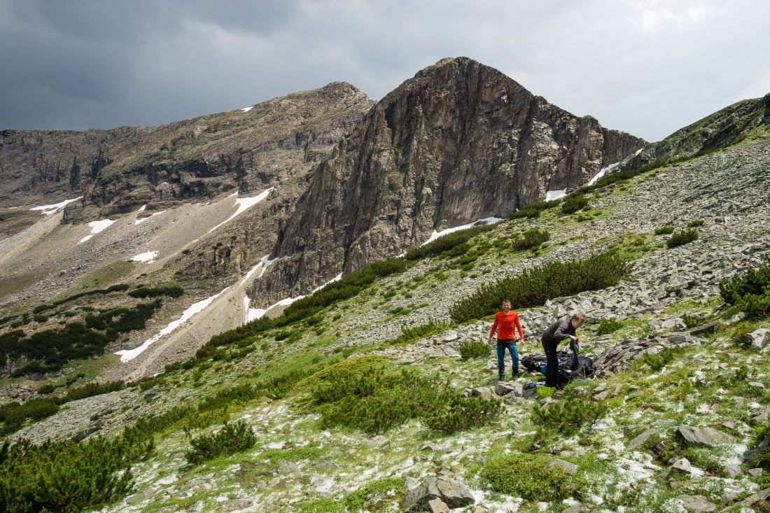 An emergency bivouac site under the Suchodolski Preval saddle