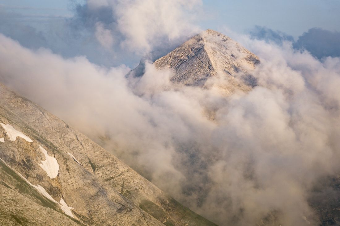 Vihren above clouds