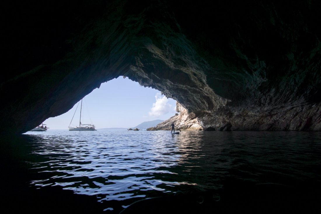 Papanikolis cave