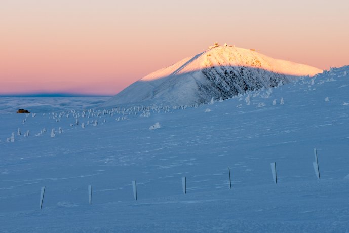 Shade of the mountain