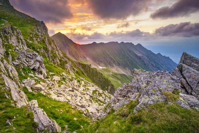 Peklo nad vrcholem Ucişoara