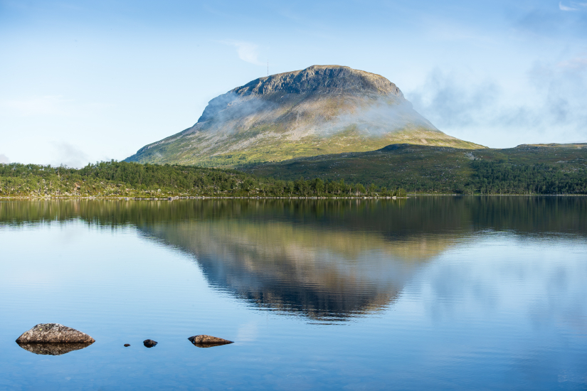 Saana and lake Tsahkaljärvi