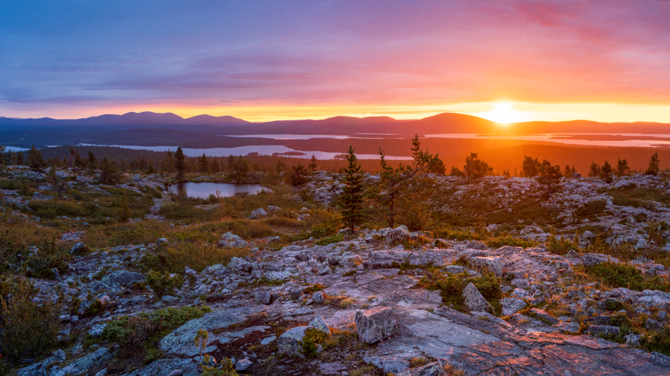 Wild sunrise at Särkitunturi